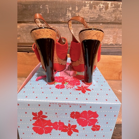 NEW! Poetic License Ocean Platform Heel in Orange and Tan - Picture 9 of 9